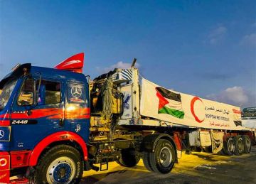 بـ1700 طن مساعدات إنسانية وإغاثية.. الهلال الأحمر يطلق قافلة زاد العزة الـ39 إلى غزة