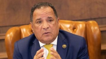 أبو هميلة: كلمة الرئيس السيسي في قمة بريكس رسالة للعالم برفض مصر لتهجير أهالي غزة أبو هميلة: كلمة الرئيس السيسي في قمة بريكس رسالة للعالم برفض مصر لتهجير أهالي غزة