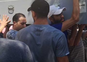 تشييع جثمان الكابتن عمر عبد الله نجم غزل المحلة ومنتخب مصر السابق (صور)