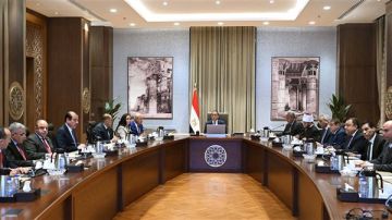 رئيس الوزراء يترأس اجتماع اللجنة العليا للحج لمتابعة تقديم أفضل الخدمات للحجاج