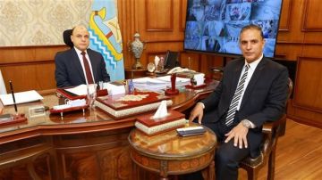 محافظ كفر الشيخ يناقش محاور تطوير الخدمات البريدية المقدمة للمواطنين