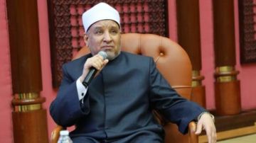 أكاديمية الأزهر تستنكر صعود صغير لم يكمل تعليمه المنبر ويسئ للنبي