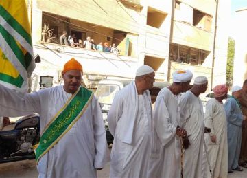 احتفالا بالمولد النبوي الشريف 2025.. مواكب الطرق الصوفية تطوف شوارع أسوان احتفالا بالمولد النبوي الشريف 2025.. مواكب الطرق الصوفية تطوف شوارع أسوان