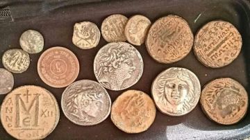 العملات المشفرة تفقد 300 مليار دولار من قيمتها في أشد موجة بيع العملات المشفرة تفقد 300 مليار دولار من قيمتها في أشد موجة بيع