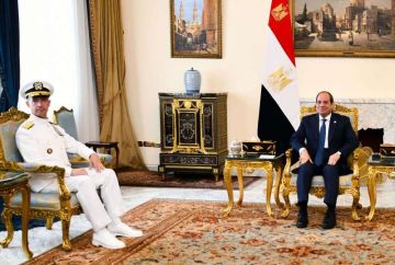 المتحدث الرئاسي ينشر صور استقبال الرئيس السيسي قائد القيادة المركزية الأمريكية