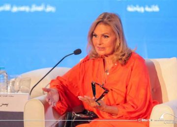 بحضور الفنانة يسرا جلسة حوارية بمكتبة الإسكندرية حول الأمير طلال والتنمية المستدامة