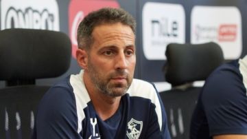 لاعب الزمالك السابق ينتقد فيريرا: الفوز على الجونة كان أولوية قبل القمة لاعب الزمالك السابق ينتقد فيريرا: الفوز على الجونة كان أولوية قبل القمة