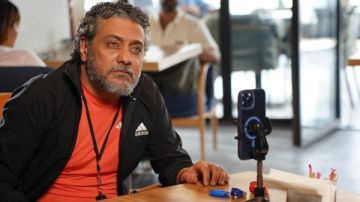 تصاعد الأحداث في الحلقة الرابعة من الوكيل .. مفاجآت وصراعات تكشف خفايا عالم التيك توك تصاعد الأحداث في الحلقة الرابعة من الوكيل .. مفاجآت وصراعات تكشف خفايا عالم التيك توك