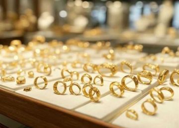رقم قياسي جديد بـ سعر الذهب اليوم الثلاثاء 2-9-2025 عالميا.. وعيار 21 الآن بالمصنعية