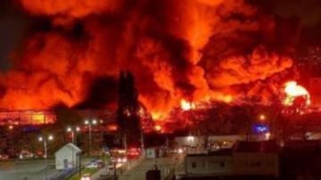 سقوط ضحايا.. حريق كبير إثر إطلاق نار في كنيسة بولاية ميشيجان الأمريكية سقوط ضحايا.. حريق كبير إثر إطلاق نار في كنيسة بولاية ميشيجان الأمريكية