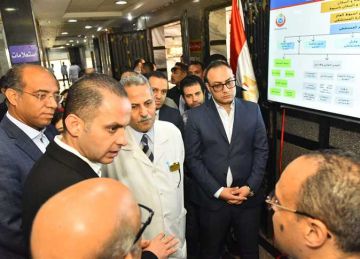 نائب وزير الصحة من أسيوط: الوزارة تولي اهتماما خاصا بتطوير المنظومة الصحية في الصعيد