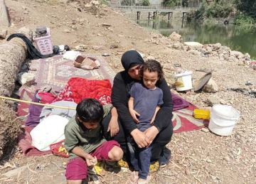  نفسي في ستر وبيت .. أرملة بالمنوفية تفترش الشارع مع أطفالها بعد طردها بسبب تراكم الإيجار