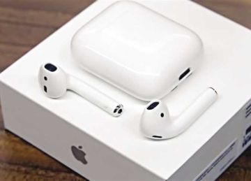 هل ترتدي سماعات الأذن لفترة طويلة؟.. تعرف على المخاطر