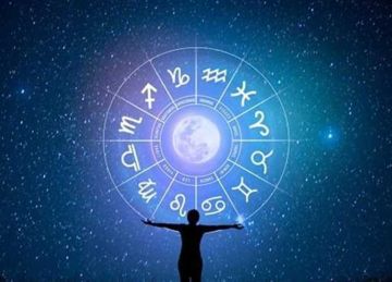 أبرزها الجدي .. 4 أبراج تعشق فصل الخريف (تألق وإبداع مع بداية الموسم)