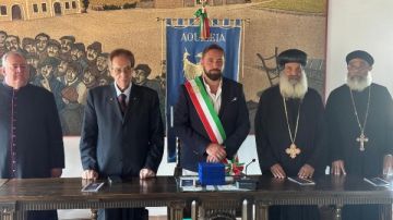 ألحان قبطية في ختام لقاء تنشيط سياحة رحلة العائلة المقدسة بإيطاليا ألحان قبطية في ختام لقاء تنشيط سياحة رحلة العائلة المقدسة بإيطاليا