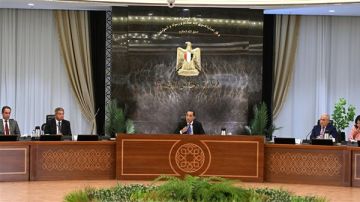 رئيس الوزراء: نتمنى أن تخرج مصر من عباءة صندوق النقد الدولي