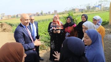 ارتفاع مصروفات المدارس الرسمية يغضب الأهالي والتعليم: مش هانربطها بتسليم الكتب .. وهنقبل التقسيط