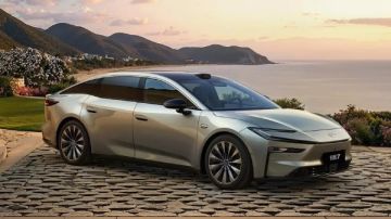 تويوتا تكشف عن سيارتها الكهربائية الفاخرة bZ7 تويوتا تكشف عن سيارتها الكهربائية الفاخرة bZ7