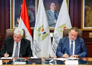 لتوفير منح للمتفوقين.. محافظ البنك المركزي ووزير التعليم العالي يوقعان بروتوكولي تعاون