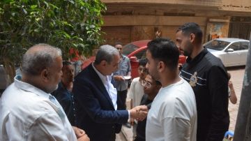 محافظ الغربية يواصل تقديم واجب العزاء لأسر شهداء حادث المحلة