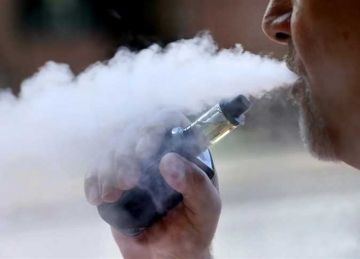 منها الابتعاد عن الضغط النفسي.. حسام موافي يضع روشتة للإقلاع عن التدخين (فيديو)