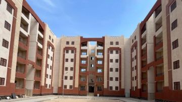 وزير الإسكان يتابع تنفيذ وحدات سكن لكل المصريين و ديارنا بعدد من المدن الجديدة