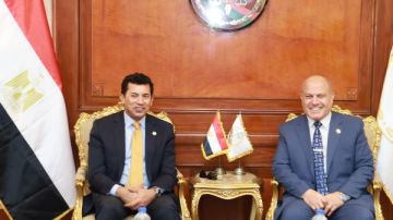 وزير الشباب يزور هيئة النيابة الإدارية لهذا السبب.. صور