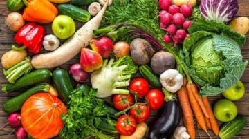 أسعار الخضروات والفاكهة اليوم الإثنين 15 سبتمبر 2025