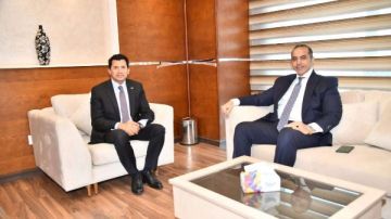 اجتماع وزيري الشؤون النيابية والرياضة لبحث مبادرات توعوية مشتركة للنشء والشباب