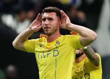 بعد أزمة تأخر الأوراق.. فيفا يوافق على انتقال لابورت إلى أتلتيك بيلباو