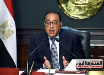 رئيس الوزراء يصل إلى القنطرة غرب الصناعية لافتتاح أولى مشروعاتها