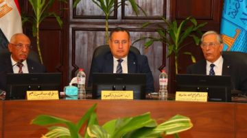 رئيس جامعة الإسكندرية: تهيئة بيئة متكاملة لدعم الطلاب