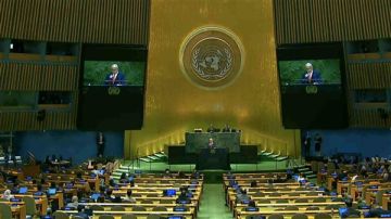 مشهد تاريخي.. نتنياهو ينهي كلمته في الأمم المتحدة أمام قاعة شبه خالية