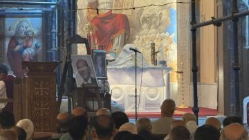 ابنة لطفى لبيب يحيى الذكرى الأربعين بكنيسة يوسف النجار .. شاهد ابنة لطفى لبيب يحيى الذكرى الأربعين بكنيسة يوسف النجار .. شاهد