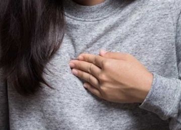 احذرها.. عادة يومية يفعلها الجميع.. تسبب الحموضة (تعرف عليها وعلى الأسباب) احذرها.. عادة يومية يفعلها الجميع.. تسبب الحموضة (تعرف عليها وعلى الأسباب)