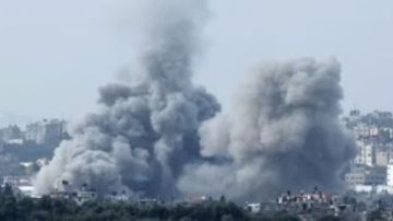 استشهاد 8 فلسطينيين في غارات إسرائيلية على ميناء الصيادين وحي التفاح بغزة