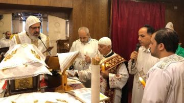 الأنبا أنجيلوس يصلي قداس الأحد بكنيسة العذراء والشهيد مارجرجس بأرض أيوب