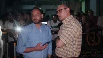 مسئولو صحة الشرقية يتفقدون موقع الانهيار الجزئي لعقار بشارع مولد النبي بالزقازيق شاهد