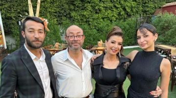 منال سلامة تنشر صورة لعائلتها وتعلق: أهم من في حياتي