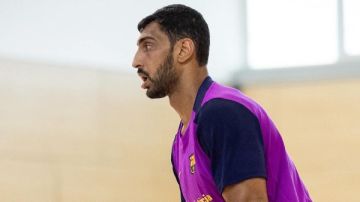 الليلة.. برشلونة بقيادة سيف الدرع يواجه جوج بدوري أبطال أوروبا