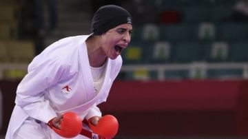 فريال أشرف تحصد برونزية بطولة سيرياس A للكاراتيه بالنمسا