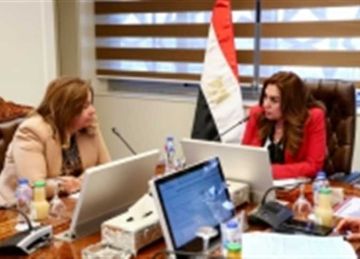 وزيرة التنمية المحلية تبحث مع رئيس صندوق الإسكان الاجتماعي الاستفادة من الخدمات التمويلية