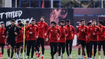 الأهلى يفرض نظاما صارما على اللاعبين قبل مباراة الزمالك.. ماذا يحدث؟