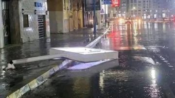 الشوارع كلها مياه.. أمطار غزيرة تضرب الساحل الشمالي صور الشوارع كلها مياه.. أمطار غزيرة تضرب الساحل الشمالي صور