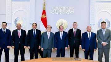 3.6 مليار دولار.. الرئيس السيسي يستقبل قيادات شركات سكاتك وصنجرو لتعزيز الاستثمارات في الطاقة الخضراء