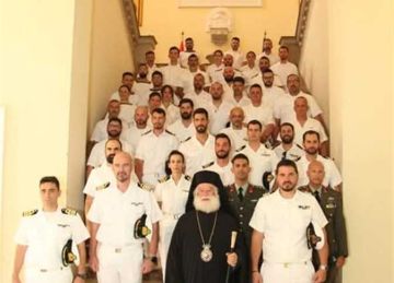  بطريرك الإسكندرية خلال استقباله طاقم فرقاطة يوناني: رباط مقدس يربط اليونان بمصر (صور)