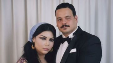 كتب كتابنا انهارده.. مصطفى غريب يمازح الجمهور بصورة مع هيفاء وهبي