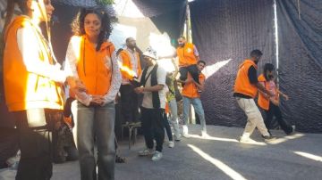 محافظ أسيوط: المسرح التفاعلي وسيلة مبتكرة لنشر الوعي المجتمعي بين الشباب والنشء محافظ أسيوط: المسرح التفاعلي وسيلة مبتكرة لنشر الوعي المجتمعي بين الشباب والنشء