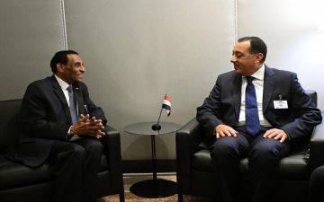 مدبولي يبحث مع رئيس وزراء السودان تعزيز التعاون المشترك وخطط إعادة الإعمار