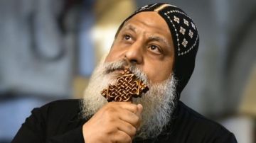 التسبحة الشهرية لشعب إيبارشية حلوان بحضور الأنبا ميخائيل التسبحة الشهرية لشعب إيبارشية حلوان بحضور الأنبا ميخائيل